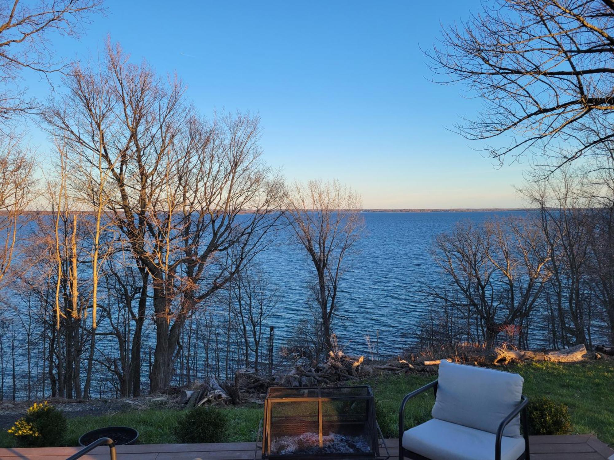 Unique Waterfront House With Private Beach Gananoque Exterior photo